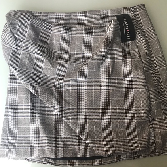 Fashion Nova Throwback Wrap Skirt Plaid Medium - Picture 6 of 8
